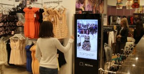 TopShop Moscou cabine d'essaye realite augmentee