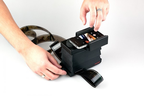 lomography-smartphone-film-scanner-1