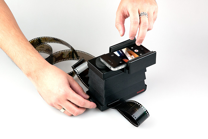 Lomography Scanner numérise vos films négatifs et vos diapositives  argentiques avec un smartphone - Actinnovation, Nouvelles Technologies et  InnovationsActinnovation