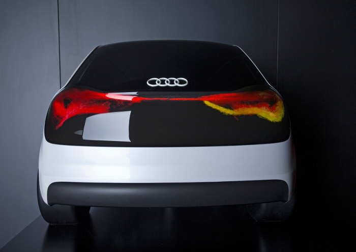 Audi-OLED-SWARM