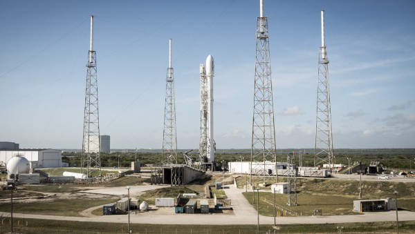 SpaceX-Falcon-9-4